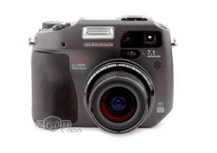 Продам цфк Olympus Camedia C-7070 WZ