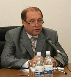 «В прямом эфире» - ректор ВВАГС, профессор Владимир Мальцев.