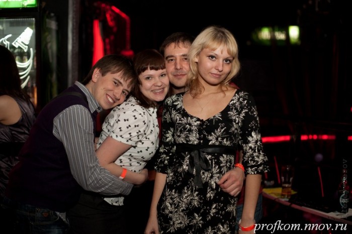 Конкурсантки на сцене Т.Е.А.Т.Р.О_004