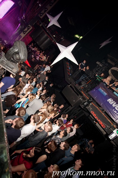 Конкурсантки на сцене Т.Е.А.Т.Р.О_019