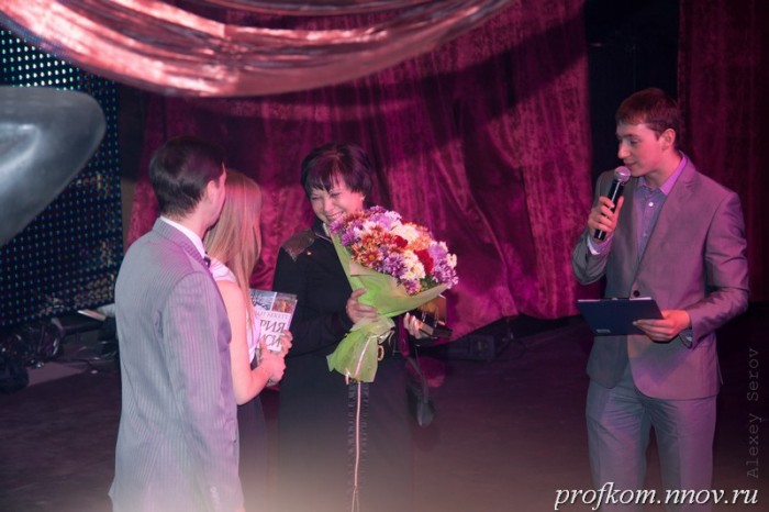 Конкурсантки на сцене Т.Е.А.Т.Р.О_032