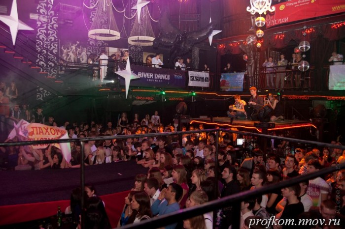 Конкурсантки на сцене Т.Е.А.Т.Р.О_041