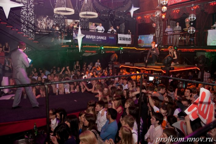 Конкурсантки на сцене Т.Е.А.Т.Р.О_043