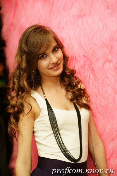 Конкурсантки на сцене Т.Е.А.Т.Р.О_069