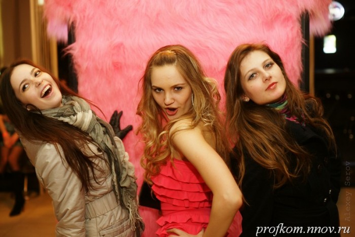 Конкурсантки на сцене Т.Е.А.Т.Р.О_119