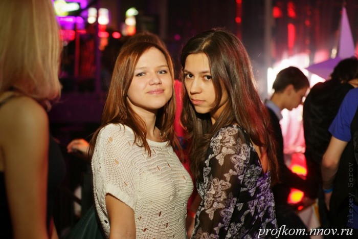 Конкурсантки на сцене Т.Е.А.Т.Р.О_135