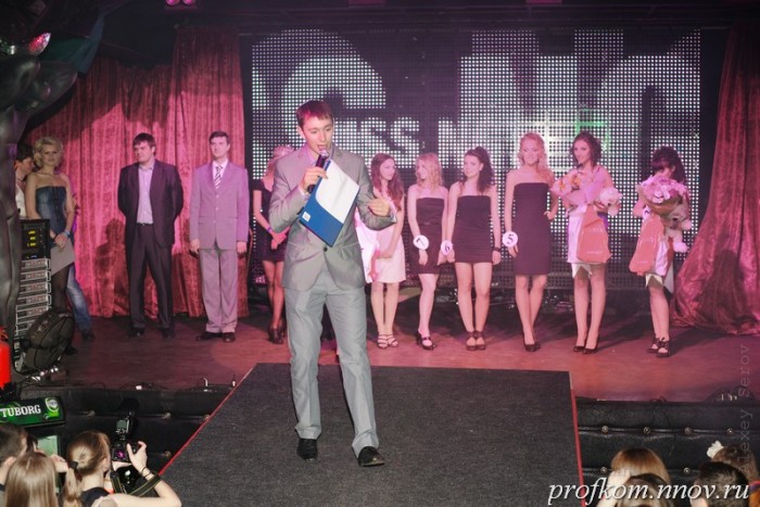 Конкурсантки на сцене Т.Е.А.Т.Р.О_144