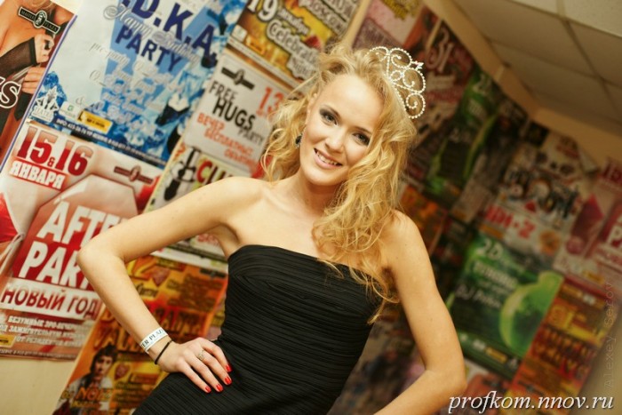 Конкурсантки на сцене Т.Е.А.Т.Р.О_159