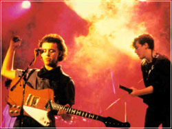 Everybody Wants To Rule The World -- TEARS FOR FEARS