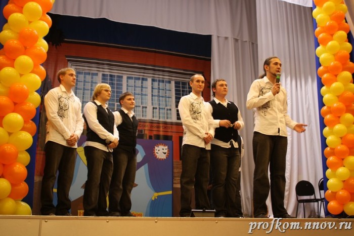 КВН 042